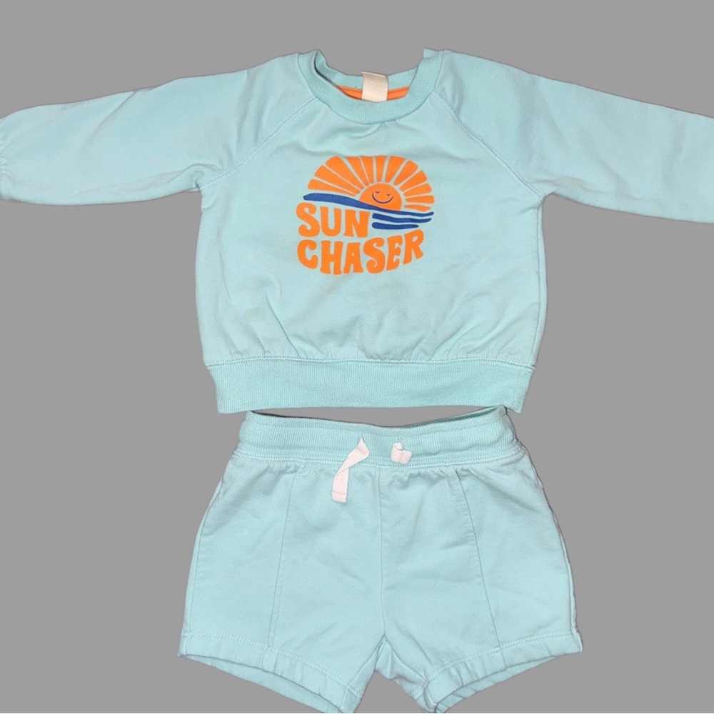 Tucker + Tate Graphic Sweatshirt & Shorts | Unisex | 12 Months | Like New